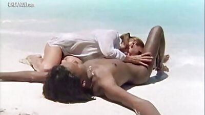 Busty brunette سب سے بڑے ڈک کو بھی ڈرانا مشکل ہے۔