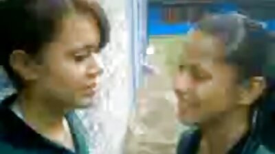 غلام شانی ریڈ کو ہیئر ڈریسر کے پاس لایا گیا اور تمام سوراخوں میں چودنے لگا۔