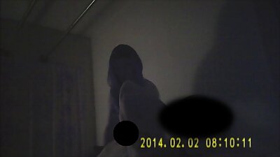 ایک busty brunette کے ساتھ سمندر میں ٹرپل ویڈیو سیکس۔