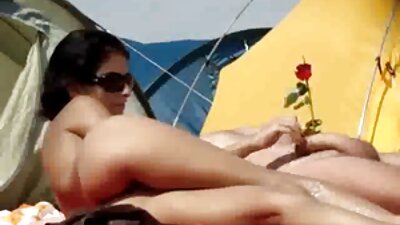Busty سیکرٹری باس کے ساتھ fucks جب تک وہ سپرم کے ساتھ اس کے چہرے کو دھونا.